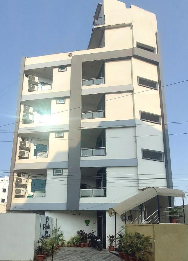Hotel Pratz Inn Hyderabad Exterior foto