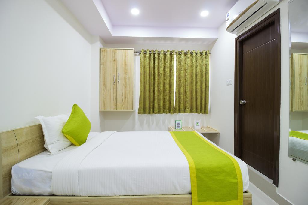 Hotel Pratz Inn Hyderabad Exterior foto