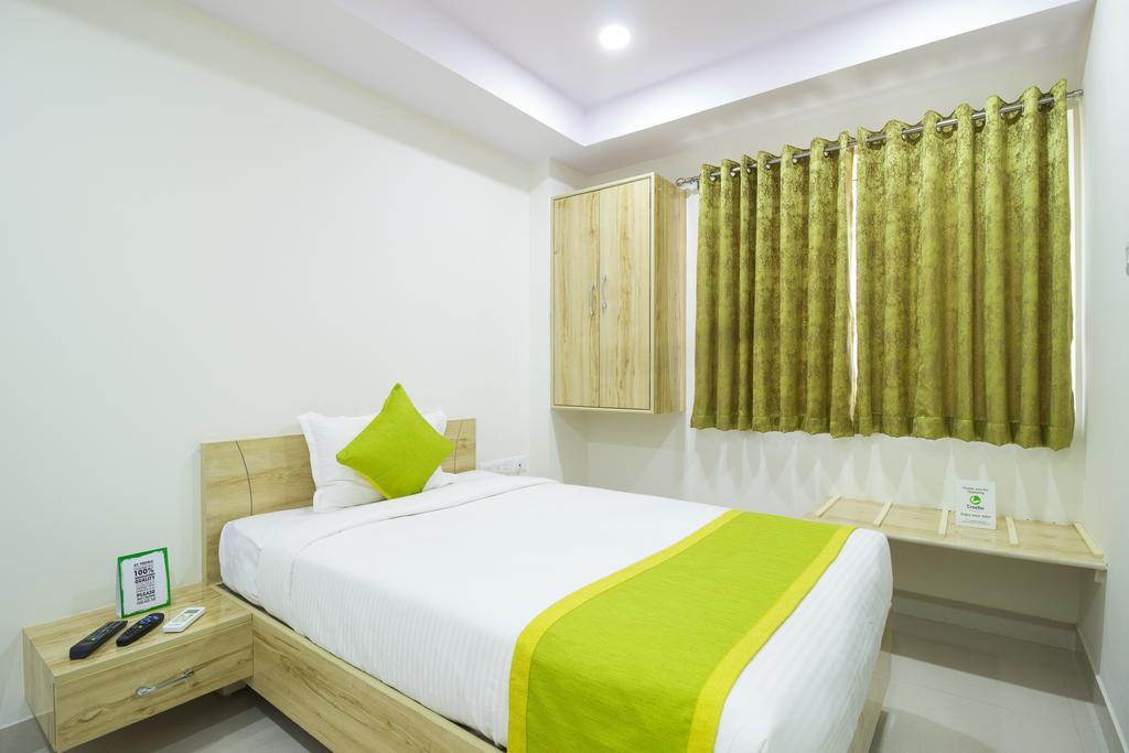 Hotel Pratz Inn Hyderabad Exterior foto