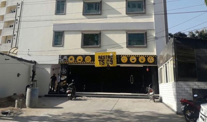 Hotel Pratz Inn Hyderabad Exterior foto